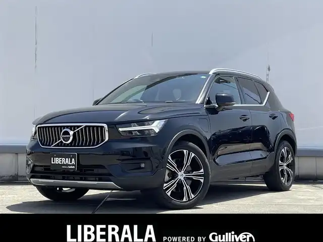 ボルボ ＸＣ４０ リチャージPHV T5 インスクリプション 東京都 2021(令3)年 3.3万km オニキスブラックP HDDナビ/12セグTV/360°カメラ/ガラスサンルーフ/Harman/Kardon/AppleCarPlay/AndroidAuto/赤革シート/前席パワーシート/全席シートヒーター/ステアリングヒーター/充電ケーブル/アダプティブクルーズコントロール/ブラインドスポットアシスト/レーンキープアシスト/パワーバックドア/純正19inchAW/保証書
