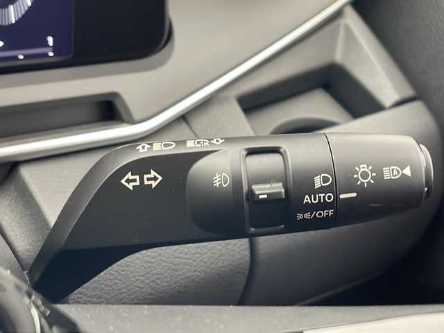 日産 オーラ G レザーエディション 宮城県 2023(令5)年 0.6万km ミッドナイトブラック/サンライズカッパー BOSE/プロパイロット/車線逸脱警報/標識認識機能/エマージェンシーブレーキ/ふらつき警報/デジタルインナーミラー/純正9型ナビ(AM/FM/BT)/Bluetooth/フルセグTV/USB入力端子/アラウンドビューモニター/置き充/ETC2.0/レザーシート/プッシュスタート/スマートキー/スペアキー/オートライト/オートマチックハイビーム/LEDヘッドライト/純正フロアマット/純正17インチアルミホイール