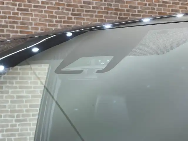 トヨタ ヴォクシー ZS 煌Ⅲ 岩手県 2021(令3)年 5.4万km イナズマスパーキングブラックガラスフレーク ４WD/寒冷地仕様/SILKBlazeエアロ・フロントグリル/モデリスタリヤスポイラー/TEIN車高調　FLEXZ/ALPINEビッグX11インチナビ/（CD/DVD/フルセグ/USB/Bluetooth）/ALPINEサブウーファー/両側パワースライドドア/トヨタセーフティセンスC/プリクラッシュセーフティ/レーンディパーチャーアラート/オートマチックハイビーム/クリアランスソナー/パーキングサポートブレーキ/横滑り防止装置/クルーズコントロール/リヤオートエアコン/ETC/バックカメラ/LEDヘッドライト/社外18インチアルミホイール