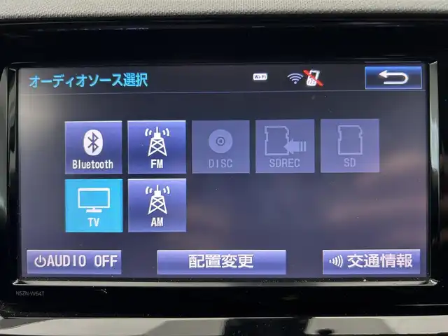 トヨタ アクア G 鹿児島県 2016(平28)年 5.9万km シルバーM 禁煙車/純正ナビ/(フルセグ/Bluetooth/DVD/CD)/バックカメラ/社外ETC/クルーズコントロール/トヨタセーフティセンスＣ/　・プリクラッシュセーフティシステム（対車両）/　・レーンディパーチャーアラート/　・オートマチックハイビーム/ステアリングリモコン/電動格納ミラー/ステアリングリモコン/純正フロアマット/ドアバイザー/オートライト/ECO/EVモード
