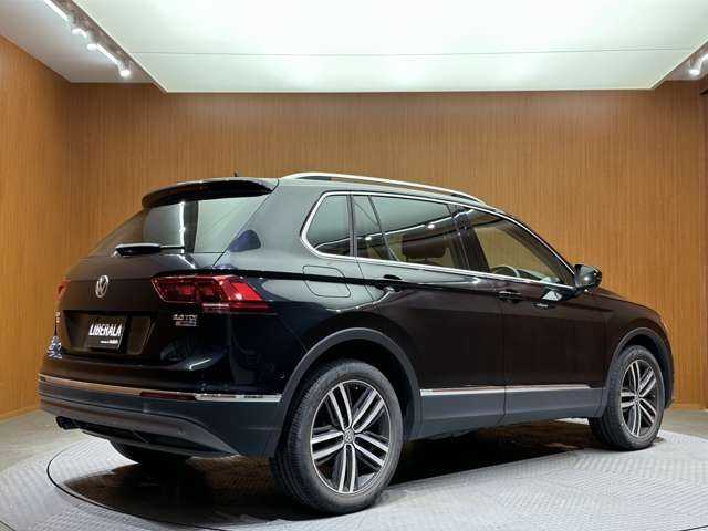 フォルクスワーゲン ティグアン TDI 4モーション ハイライン 千葉県 2019(令1)年 5.5万km ディープブラックパールエフェクト レザーＰＫＧ　/ＡＣＣ　/パノラマＳＲ　/ＤｉｓｃｏｖｅｒＰｒｏナビ　/ＴＶ　/Ｂｌｕｅｔｏｏｔｈ接続　/３６０°電動シート　/シートＨ　/電動リアゲート　/スマートキー　/衝突軽減Ｂ　/ＢＳＭ/ＬＫＡ　/ＥＴＣ