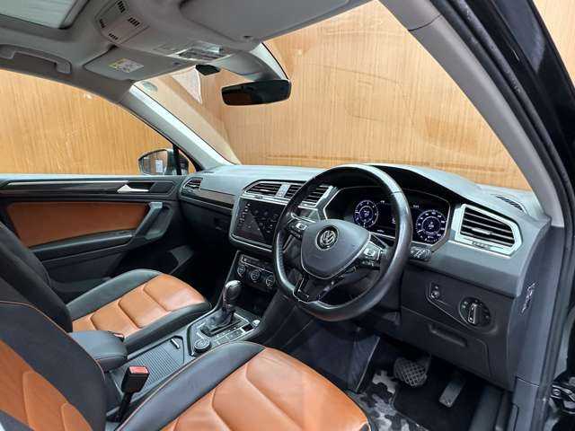 フォルクスワーゲン ティグアン TDI 4モーション ハイライン 千葉県 2019(令1)年 5.5万km ディープブラックパールエフェクト レザーＰＫＧ　/ＡＣＣ　/パノラマＳＲ　/ＤｉｓｃｏｖｅｒＰｒｏナビ　/ＴＶ　/Ｂｌｕｅｔｏｏｔｈ接続　/３６０°電動シート　/シートＨ　/電動リアゲート　/スマートキー　/衝突軽減Ｂ　/ＢＳＭ/ＬＫＡ　/ＥＴＣ