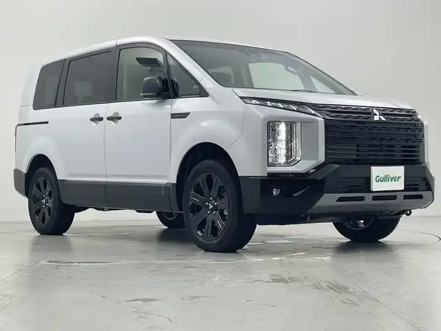 三菱 デリカＤ：５ シャモニー 愛知県 2025(令7)年 0.1万km未満 パールⅡ 登録済未使用車　10km/ALPINE11型ナビ/・Bluetooth/・CD/DVD/・フルセグテレビ/・USB/HDMI接続/全方位モニター/ALPINE12.8型フリップダウンモニター/レーダークルーズコントロール/衝突軽減ブレーキ/レーンキープアシスト/オートマチックハイビーム/ブラインドスポットモニター/ステアリングヒーター/シートヒーター/パワーシート/ハーフレザーシート/LEDヘッドライト
