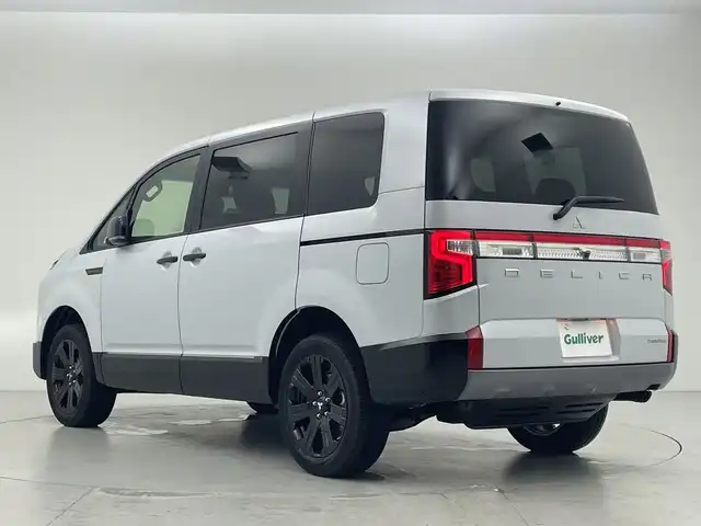 三菱 デリカＤ：５ シャモニー 愛知県 2025(令7)年 0.1万km未満 パールⅡ 登録済未使用車　10km/ALPINE11型ナビ/・Bluetooth/・CD/DVD/・フルセグテレビ/・USB/HDMI接続/全方位モニター/ALPINE12.8型フリップダウンモニター/レーダークルーズコントロール/衝突軽減ブレーキ/レーンキープアシスト/オートマチックハイビーム/ブラインドスポットモニター/ステアリングヒーター/シートヒーター/パワーシート/ハーフレザーシート/LEDヘッドライト