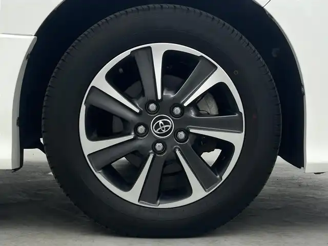 トヨタ ヴォクシー ZS 埼玉県 2017(平29)年 3.1万km ホワイトパールクリスタルシャイン 純正９型ナビ　ＮＳＺＴ－Ｙ６６Ｔ　フルセグ　ＢＴ　ＤＶＤ　純正１２型フリップダウンモニター　両側電動スライド　バックカメラ　クルーズコントロール　純正ドアバイザー　純正フロアマット　ＬＥＤへッドライト