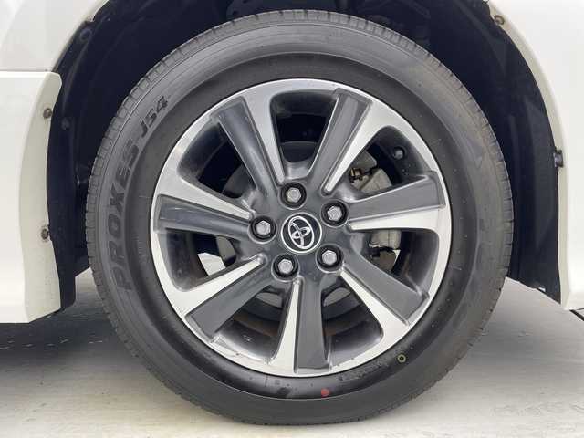 トヨタ ヴォクシー ZS 愛知県 2017(平29)年 3.1万km ホワイトパールクリスタルシャイン 純正９型ナビ（ＮＳＺＴ－Ｙ６６Ｔ）/・フルセグTV/・Bluetooth接続/・CD/DVD/バックカメラ/純正１２型フリップダウンモニター/両側電動スライドドア/クルーズコントロール/純正ドアバイザー/純正フロアマット/ＬＥＤオートライト/オートハイビーム/トヨタセーフティセンスC/・プリクラッシュセーフティ/・レーンディパーチャーアラート/先行車発進告知機能/LEDフォグランプ