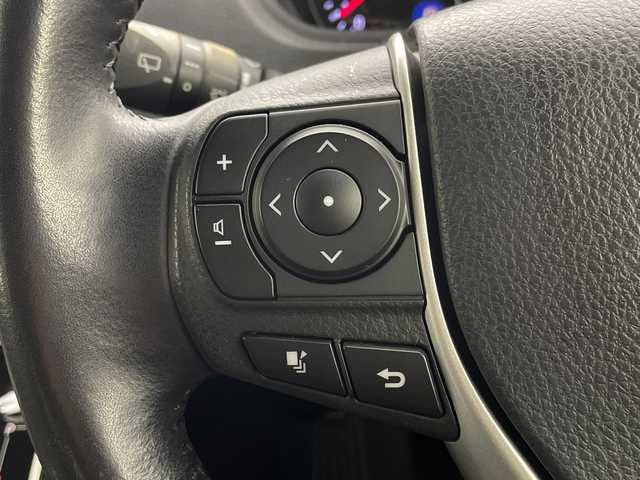 トヨタ ヴォクシー ZS 愛知県 2017(平29)年 3.1万km ホワイトパールクリスタルシャイン 純正９型ナビ（ＮＳＺＴ－Ｙ６６Ｔ）/・フルセグTV/・Bluetooth接続/・CD/DVD/バックカメラ/純正１２型フリップダウンモニター/両側電動スライドドア/クルーズコントロール/純正ドアバイザー/純正フロアマット/ＬＥＤオートライト/オートハイビーム/トヨタセーフティセンスC/・プリクラッシュセーフティ/・レーンディパーチャーアラート/先行車発進告知機能/LEDフォグランプ