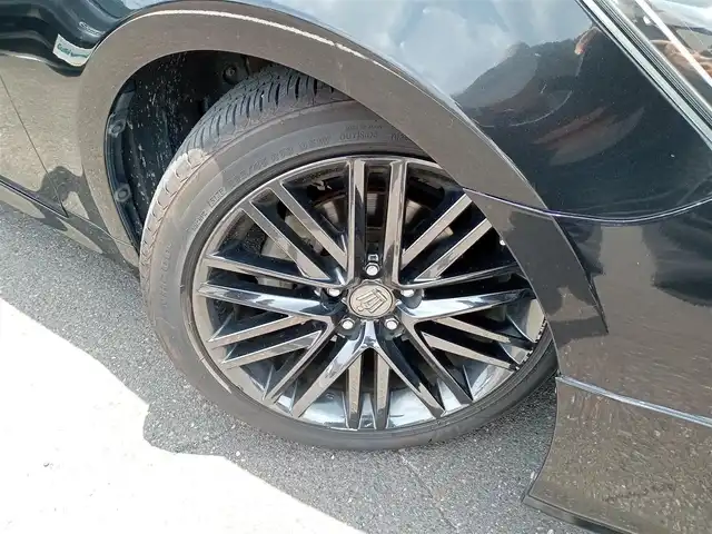 トヨタ クラウン アスリート G-T 福井県 2015(平27)年 4.3万km プレシャスブラックパール ワンオーナー車/純正18インチAW/パドルシフト/電動トランクリッド/本革シート/シートヒーター・エアシート/前席パワーシート/バックカメラ/LEDヘッドライト/Fフォグ/レーダークルーズコントロール/前後コーナーセンサー/ビルトインETC/純正メモリナビ/フルセグテレビ/横滑り防止装置/盗難防止装置/アイドリングストップ/ダブル＋サイドエアバッグ/カーテンエアバッグ/純正フロアマット/スマートキー