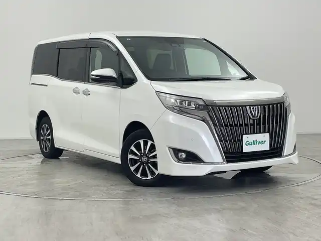 トヨタ エスクァイア Gi プレミアムパッケージ ブラックテーラード 群馬県 2021(令3)年 4.4万km ホワイトパールクリスタルシャイン 純正９型ナビ　純正１２．１型後席モニター　バックカメラ　衝突被害軽減ブレーキ　両側電動スライドドア　前後ドラレコ　ビルトインＥＴＣ　ハーフレザーシート　シートヒーター　ハンドルヒーター　ＬＥＤ　禁煙車