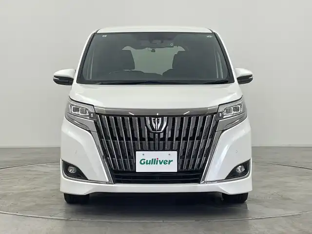 トヨタ エスクァイア Gi プレミアムパッケージ ブラックテーラード 群馬県 2021(令3)年 4.4万km ホワイトパールクリスタルシャイン 純正９型ナビ　純正１２．１型後席モニター　バックカメラ　衝突被害軽減ブレーキ　両側電動スライドドア　前後ドラレコ　ビルトインＥＴＣ　ハーフレザーシート　シートヒーター　ハンドルヒーター　ＬＥＤ　禁煙車