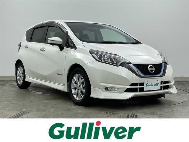 日産 ノート e－パワー X 岡山県 2018(平30)年 3.9万km パール 純正SDナビゲーション/(CD/DVD/SD/BT/USB/ワンセグTV)/全周囲カメラ/純正ドライブレコーダー前方/ETC/ステアリングスイッチ/衝突軽減ブレーキ/レーンキープアシスト/レーダークルーズコントロール/オートハイビームアシスト/LEDヘッドライト/純正15インチAW/スマートキー