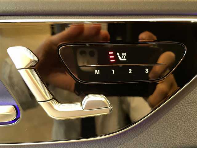 メルセデス・ベンツ Ｍ・ベンツ Ｃ２００ 4マチック AVG AMGライン 道央・札幌 2022(令4)年 2万km オブシディアンブラック オブシディアンブラック/AMGラインパッケージ/ベーシックパッケージ/　・DIGITALライト/　・アダプティブハイビームアシストプラス/　・ヘッドアップディスプレイ/　・MBUX ARナビゲーション/レーダーセーフティパッケージ/360°カメラ/フルセグTV/USB/Bluetooth/シートヒーター/ワイヤレスチャージング