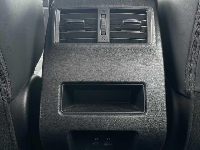 三菱 アウトランダー ＰＨＥＶ G 岩手県 2022(令4)年 6.3万km チタニウムグレーメタリック 純正メモリナビ/全周囲モニター/パドルシフト/パワーバックドア/AC1500W電源/ワイヤレス充電/レーダークルーズコントロール/ステアリングヒーター/シートヒーター/パワーシート/ハーフレザーシート/ETC2.0/電動格納ミラー/純正フロアマット/横滑り防止装置/盗難防止装置/LEDヘッドライト/フォグランプ