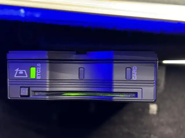 メルセデス・ベンツ Ｅ２００ カブリオレ スポーツ 群馬県 2019(令1)年 1.9万km ダイヤモンドホワイト レーダーセーフティーパッケージ/・アクティブブレーキアシスト/・レーンチェンジアシスト/・ブラインドスポットアシスト/・アダプティブクルーズコントロール/・クリアランスソナー/・オートマチックハイビーム/Burmesterサウンド/純正ナビ/　　フルセグTV/    BT/SD/USB/AM/FM/AppleCarPlay/全方位カメラ/LEDオートライト/本革シート/パワーシート/シートヒーター/エアシート/シートメモリー/純正19インチAW/パドルシフト/ステアリングスイッチ/ステアリングヒーター/電動パーキングブレーキ/アイドリングストップ/ヘッドアップディスプレイ/ビルトインETC2.0/スマートキー