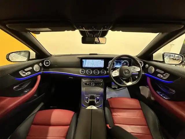 メルセデス・ベンツ Ｅ２００ カブリオレ スポーツ 群馬県 2019(令1)年 1.9万km ダイヤモンドホワイト レーダーセーフティーパッケージ/・アクティブブレーキアシスト/・レーンチェンジアシスト/・ブラインドスポットアシスト/・アダプティブクルーズコントロール/・クリアランスソナー/・オートマチックハイビーム/Burmesterサウンド/純正ナビ/　　フルセグTV/    BT/SD/USB/AM/FM/AppleCarPlay/全方位カメラ/LEDオートライト/本革シート/パワーシート/シートヒーター/エアシート/シートメモリー/純正19インチAW/パドルシフト/ステアリングスイッチ/ステアリングヒーター/電動パーキングブレーキ/アイドリングストップ/ヘッドアップディスプレイ/ビルトインETC2.0/スマートキー