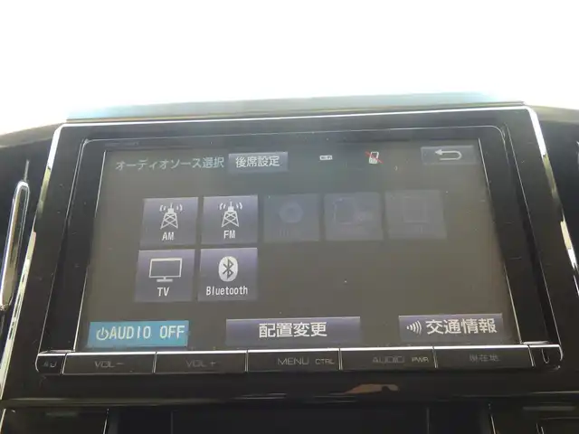 トヨタ ヴェルファイア X 千葉県 2015(平27)年 6.9万km ホワイトパールクリスタルシャイン 両側パワースライドドア/バックドアイージークローザー/9インチ純正SDナビ/地デジTV/【DVD/CD再生機能　Bluetooth接続】/バックカメラ/フリップダウンモニター/ドライブレコーダー（前後撮影）/革巻きステアリング/ステアリングスイッチ/ETC/LEDヘッドライト/フォグライト/ウインカーミラー/クリアランスソナー/純正16インチアルミホイル/サイド/カーテンエアバッグ/スマートキー