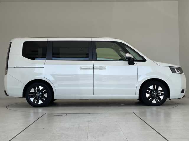 ホンダ ステップワゴン eHEV エアー EX 愛知県 2025(令7)年 0.1千km プラチナホワイトパール 登録済未使用車/純正11.4型ナビ/フリップダウンモニター１５．６型/両側パワースライドドア/レーダークルーズコントロール/シートヒーター/バックカメラ/電動リアゲート/コーナーセンサー/純正アルミホイール/ブラインドスポットモニター/LEDヘッドライト/パドルシフト/リアオートエアコン/オートマチックハイビーム/フルセグ/CD DVD/Bluetooth/ステアリングスイッチ/スマートキー/プッシュスタート