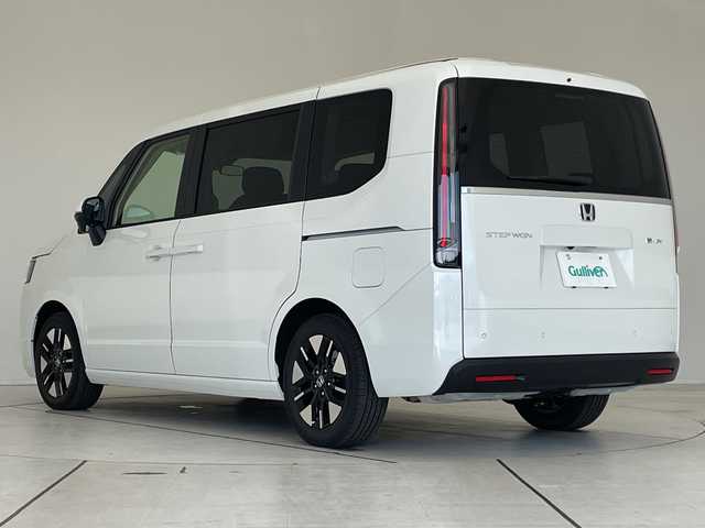 ホンダ ステップワゴン eHEV エアー EX 愛知県 2025(令7)年 0.1千km プラチナホワイトパール 登録済未使用車/純正11.4型ナビ/フリップダウンモニター１５．６型/両側パワースライドドア/レーダークルーズコントロール/シートヒーター/バックカメラ/電動リアゲート/コーナーセンサー/純正アルミホイール/ブラインドスポットモニター/LEDヘッドライト/パドルシフト/リアオートエアコン/オートマチックハイビーム/フルセグ/CD DVD/Bluetooth/ステアリングスイッチ/スマートキー/プッシュスタート