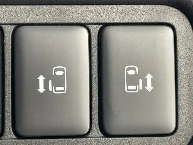 三菱 デリカＤ：５ ブラックエディション 群馬県 2025(令7)年 0.1千km ホワイトダイヤモンド 登録済未使用車　純正ＡＬＰＩＮＥ１１型ナビ　純正ＡＬＩＰＩＮＥ１２．８型後席モニター　全周囲カメラ　衝突被害軽減ブレーキ　ブラインドスポットモニター　両側電動スライドドア　シートヒーター　禁煙車