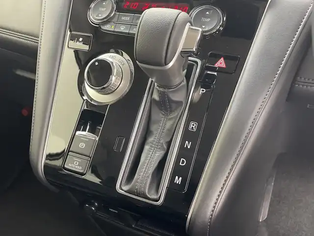 三菱 デリカＤ：５ ブラックエディション 群馬県 2025(令7)年 0.1千km ホワイトダイヤモンド 登録済未使用車　純正ＡＬＰＩＮＥ１１型ナビ　純正ＡＬＩＰＩＮＥ１２．８型後席モニター　全周囲カメラ　衝突被害軽減ブレーキ　ブラインドスポットモニター　両側電動スライドドア　シートヒーター　禁煙車