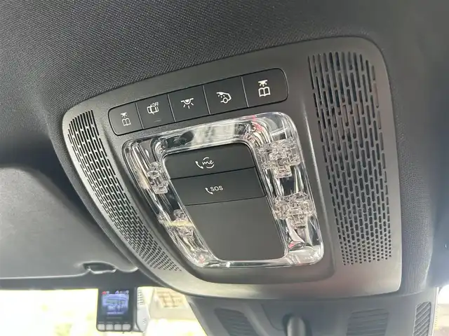 メルセデス・ベンツ Ｍ・ベンツ ＧＬＢ２００ｄ 4マチック 大阪府 2022(令4)年 2.6万km コスモスブラック レーダーセーフティP/ハーフレザー/シートヒーター/ACC/純正ナビ/TV/360度カメラ/純正18インチAW/LEDヘッドライト/アンビエントライト/電動リアゲート/クリアランスソナー/ルーフレール/ブラインドスポット/パドルシフト/ETC/ドラレコ
