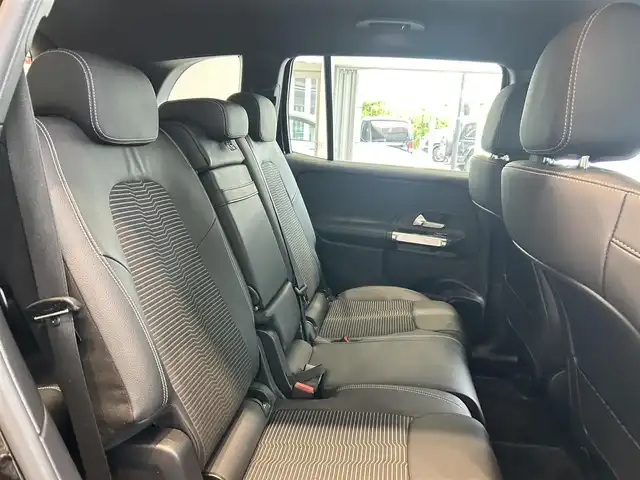 メルセデス・ベンツ Ｍ・ベンツ ＧＬＢ２００ｄ 4マチック 大阪府 2022(令4)年 2.6万km コスモスブラック レーダーセーフティP/ハーフレザー/シートヒーター/ACC/純正ナビ/TV/360度カメラ/純正18インチAW/LEDヘッドライト/アンビエントライト/電動リアゲート/クリアランスソナー/ルーフレール/ブラインドスポット/パドルシフト/ETC/ドラレコ