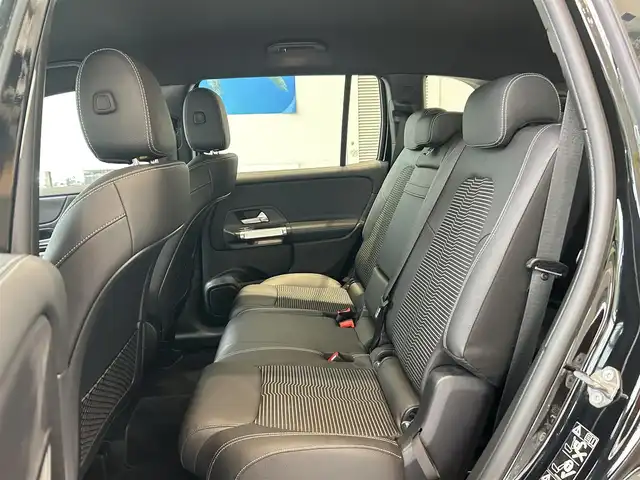 メルセデス・ベンツ Ｍ・ベンツ ＧＬＢ２００ｄ 4マチック 大阪府 2022(令4)年 2.6万km コスモスブラック レーダーセーフティP/ハーフレザー/シートヒーター/ACC/純正ナビ/TV/360度カメラ/純正18インチAW/LEDヘッドライト/アンビエントライト/電動リアゲート/クリアランスソナー/ルーフレール/ブラインドスポット/パドルシフト/ETC/ドラレコ