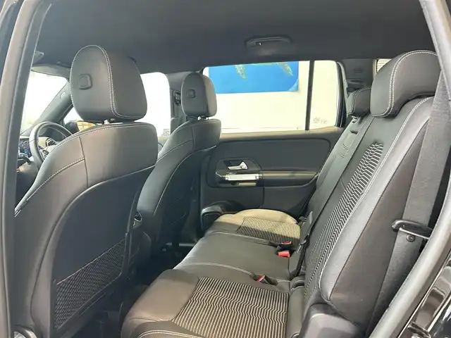 メルセデス・ベンツ Ｍ・ベンツ ＧＬＢ２００ｄ 4マチック 大阪府 2022(令4)年 2.6万km コスモスブラック レーダーセーフティP/ハーフレザー/シートヒーター/ACC/純正ナビ/TV/360度カメラ/純正18インチAW/LEDヘッドライト/アンビエントライト/電動リアゲート/クリアランスソナー/ルーフレール/ブラインドスポット/パドルシフト/ETC/ドラレコ