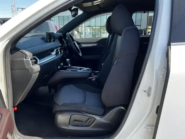 マツダ ＣＸ－８ XD プロアクティブ 道央・札幌 2022(令4)年 3.8万km スノーフレイクホワイトパールマイカ ４WD/純正メーカーナビ/AM/FM/BT/フルセグ/衝突被害軽減ブレーキ/横滑り防止装置/レーダークルーズコントロール/レーンキープアシスト/クリアランスソナー/ブラインドスポットモニター/オフロードトランクションコントロールシステム/全方位カメラ/ETC/ドライブレコーダー/アイドリングストップ/パワーバックドア/前席パワーシート/D席メモリーシート/前席/２列目シートヒーター/革巻きステアリング/ステアリングリモコン/ハンドルヒーター/ヘッドアップディスプレイ/電動パーキング/オートブレーキホールド/置くだけ充電/MTモード付AT/プッシュスタート/スマートキー/LEDヘッドライト/オートライト/オートハイビーム/電動格納ミラー/ウィンカーミラー/純正フロアマット/ドアバイザー/スペアキー