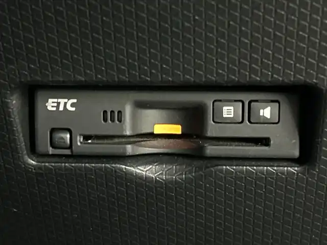 ダイハツ タント カスタム RS スタイルセレクション 三重県 2021(令3)年 4.5万km シャイニングホワイトパール /禁煙車//助手席ウェルカムシートリフト//福祉車両//純正ナビ//全方位カメラ//両側パワースライドドア//レーダクルーズコントロール//ETC//前方ドライブレコーダー//オートハイビーム//レーンキープアシスト//LEDヘッドライト//スマートキー//プッシュスタート