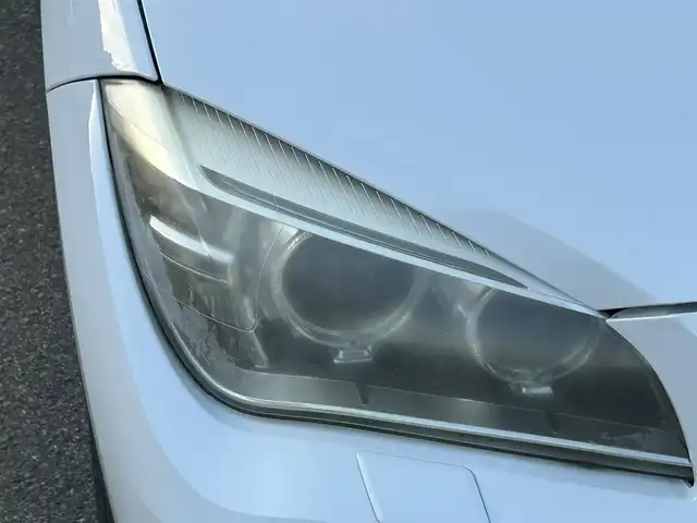 ＢＭＷ Ｘ１ xDrive 20i ファッショニスタ 山形県 2013(平25)年 12.7万km アルピンホワイトⅢ 4WD/純正HDDナビ/・AM/FM/CD/DVD/アイドリングストップ/コーナーセンサー/横滑り防止装置/盗難防止装置/LEDヘッドライト/オートライト/フロントフォグランプ/レザーシート/パワーシート（D/N席）/シートヒーター（D/N席）/バックカメラ/レーダー探知機/純正フロアマット/純正ドアバイザー