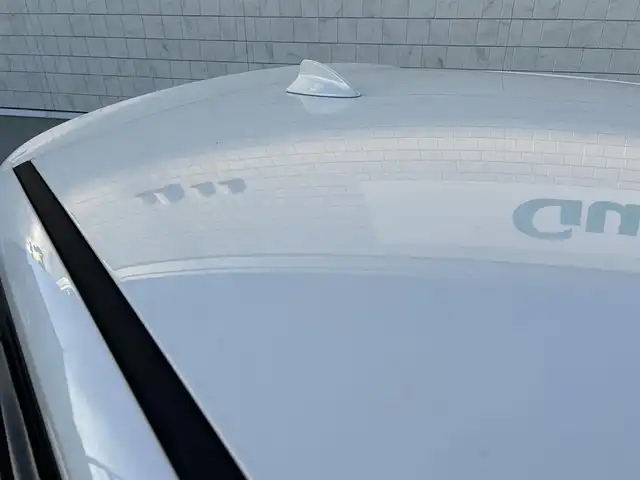ＢＭＷ Ｘ１ xDrive 20i ファッショニスタ 山形県 2013(平25)年 12.7万km アルピンホワイトⅢ 4WD/純正HDDナビ/・AM/FM/CD/DVD/アイドリングストップ/コーナーセンサー/横滑り防止装置/盗難防止装置/LEDヘッドライト/オートライト/フロントフォグランプ/レザーシート/パワーシート（D/N席）/シートヒーター（D/N席）/バックカメラ/レーダー探知機/純正フロアマット/純正ドアバイザー