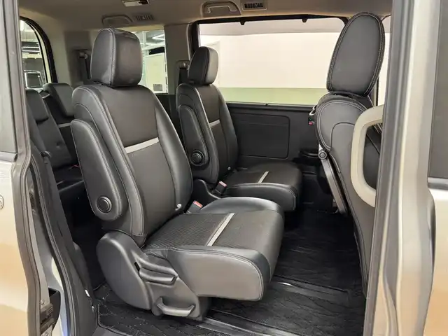 ホンダ ステップワゴン スパーダ ハイブリッド G EX ホンダセンシング 群馬県 2018(平30)年 8万km スーパープラチナメタリック ホンダセンシング/・衝突軽減ブレーキ/・クルーズコントロール/・オートライト/・レーンキープアシスト/・横滑り防止/メーカー純正10インチナビ/・AM/FM/フルセグTV/・Bluetooth/USB/・CD/DVD/CD/MSV/バックカメラ/両側電動スライドドア/電動パーキング/オートホールド/LEDヘッドライト/LEDフォグランプ/前後ドライブレコーダー/ETC/前席シートヒーター/ヒーターミラー/純正フロアマット/純正ドアバイザー/スマートキー/プッシュスタート