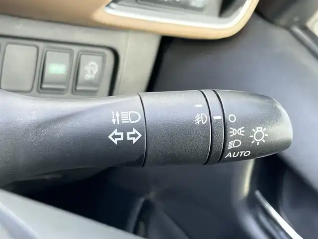 日産 セレナ ハイウェイスター G プロパイロットED 奈良県 2016(平28)年 6万km ブリリアントホワイトパール 純正9インチナビ（MM516D-L）/（フルセグ/BT/CD/DVD）/carrozzeria10インチフリップダウンモニター/（TVM-FW1020）/プロパイロット/バックカメラ/前後コーナーセンサー/衝突軽減システム/レーンキープアシスト/両側パワースライドドア/ハーフレザーシート（ブラウンXベージュ）/前席シートヒーター/後席サンシェード/LEDヘッドライト/オートライト/前方ドライブレコーダー/純正16インチAW/取り扱い説明書/スペアキーX1