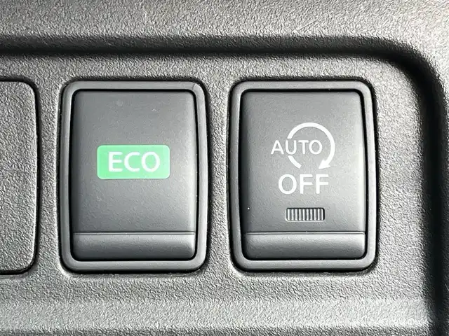 日産 セレナ ハイウェイスター G プロパイロットED 奈良県 2016(平28)年 6万km ブリリアントホワイトパール 純正9インチナビ（MM516D-L）/（フルセグ/BT/CD/DVD）/carrozzeria10インチフリップダウンモニター/（TVM-FW1020）/プロパイロット/バックカメラ/前後コーナーセンサー/衝突軽減システム/レーンキープアシスト/両側パワースライドドア/ハーフレザーシート（ブラウンXベージュ）/前席シートヒーター/後席サンシェード/LEDヘッドライト/オートライト/前方ドライブレコーダー/純正16インチAW/取り扱い説明書/スペアキーX1