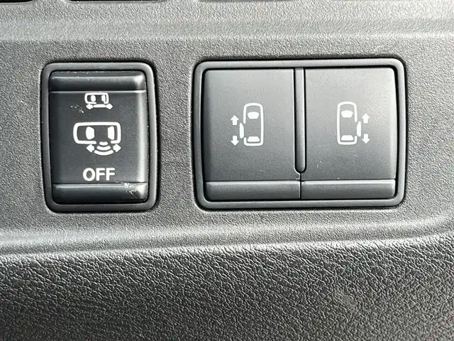 日産 セレナ ハイウェイスター G プロパイロットED 奈良県 2016(平28)年 6万km ブリリアントホワイトパール 純正9インチナビ（MM516D-L）/（フルセグ/BT/CD/DVD）/carrozzeria10インチフリップダウンモニター/（TVM-FW1020）/プロパイロット/バックカメラ/前後コーナーセンサー/衝突軽減システム/レーンキープアシスト/両側パワースライドドア/ハーフレザーシート（ブラウンXベージュ）/前席シートヒーター/後席サンシェード/LEDヘッドライト/オートライト/前方ドライブレコーダー/純正16インチAW/取り扱い説明書/スペアキーX1