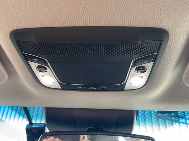 ホンダ ヴェゼル ハイブリッド Z ホンダセンシング 三重県 2019(平31)年 4万km ルーセブラックM 純正ナビ/バックカメラ/純正ドラレコ/純正ビルトインＥＴＣ/シートヒーター/追従クルーズコントロール/レーンキープアシスト/先行車発進告知/標識認識システム/衝突軽減ブレーキ/パドルシフト/ハーフレザーシート/ＬＥＤオートライト/フォグライト/寒冷地仕様/純正ＡＷ/電動格納ミラー/禁煙車