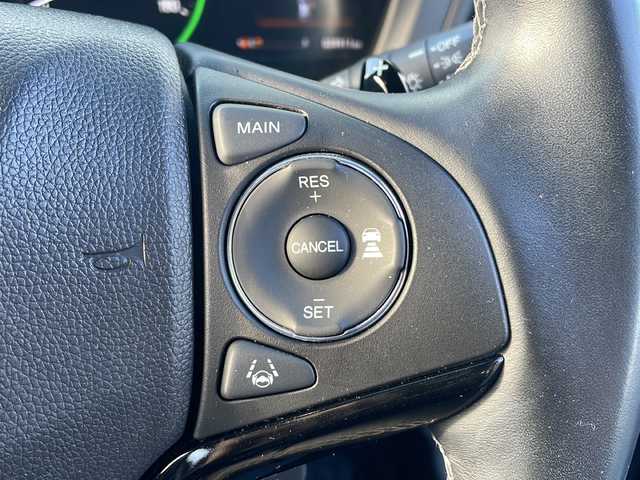 ホンダ ヴェゼル ハイブリッド Z ホンダセンシング 三重県 2019(平31)年 4万km ルーセブラックM 純正ナビ/バックカメラ/純正ドラレコ/純正ビルトインＥＴＣ/シートヒーター/追従クルーズコントロール/レーンキープアシスト/先行車発進告知/標識認識システム/衝突軽減ブレーキ/パドルシフト/ハーフレザーシート/ＬＥＤオートライト/フォグライト/寒冷地仕様/純正ＡＷ/電動格納ミラー/禁煙車