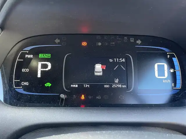 トヨタ アクア Z 滋賀県 2022(令4)年 2.6万km クリアベージュメタリック 純正10.5型ディスプレイオーディオ/（BT/USB）/トヨタセーフティセンス/・プリクラッシュセーフティ（PCS）/・レーントレーシングアシスト（LTA）/・レーダークルーズコントロール（全車速追従機能付）/・ロードサインアシスト（RSA）/・オートマチックハイビーム（AHB）/・先行車発進告知機能/パーキングサポートブレーキ/クリアランスソナー/ブラインドスポットモニター（BSM）/アドバンスト パーク（駐車支援システム）/バック/フロント/サイドカメラ/ビルトインETC/ハーフレザーシート/D席パワーシート/前席シートヒーター/ステアリングヒーター/AC100V/LEDヘッドライト/純正フロアマット/純正15インチAW