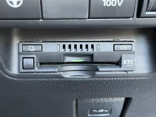 トヨタ アクア Z 滋賀県 2022(令4)年 2.6万km クリアベージュメタリック 純正10.5型ディスプレイオーディオ/（BT/USB）/トヨタセーフティセンス/・プリクラッシュセーフティ（PCS）/・レーントレーシングアシスト（LTA）/・レーダークルーズコントロール（全車速追従機能付）/・ロードサインアシスト（RSA）/・オートマチックハイビーム（AHB）/・先行車発進告知機能/パーキングサポートブレーキ/クリアランスソナー/ブラインドスポットモニター（BSM）/アドバンスト パーク（駐車支援システム）/バック/フロント/サイドカメラ/ビルトインETC/ハーフレザーシート/D席パワーシート/前席シートヒーター/ステアリングヒーター/AC100V/LEDヘッドライト/純正フロアマット/純正15インチAW