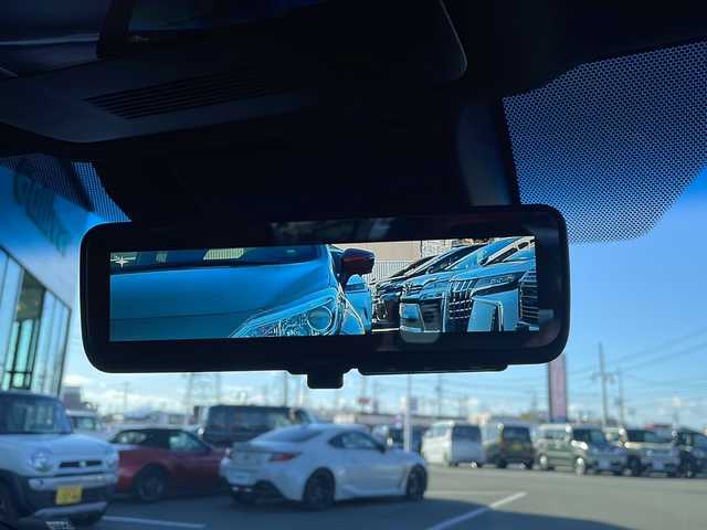 レクサス ＥＳ 300h Fスポーツ 三重県 2019(令1)年 3万km グラファイトブラックガラスフレーク 純正１２．３型ナビ/サンルーフ/純正デジタルインナーミラー/ＢＳＭ/レーダークルーズコントロール/純正ビルトインＥＴＣ２．０/バックカメラ/電動リアゲート/シートヒーター/ステアリングヒーター/革巻きステアリング/パドルシフト/パワーシート/メモリーシート/赤レザーシート/ベンチレーション/レーンキープアシスト/コーナーセンサー/衝突被害軽減システム/盗難防止装置/三眼LEDヘッドライト/オートライト/オートマチックハイビーム/フォグランプ/電動格納ミラー/禁煙車