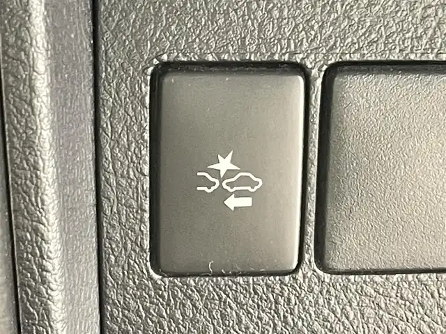 トヨタ アルファードハイブリット G Fパッケージ 千葉県 2017(平29)年 3万km ブラック 禁煙車/4WD/純正ディスプレイオーディオナビ/・CD/DVD/BT/フルセグTV/12.1型フリップダウンモニター/バックカメラ/両側パワースライドドア/プリクラッシュセーフティ/インテリジェントクリアランスソナー/レザーシート/前席パワーシート/前席シートヒーター/レーダークルーズコントロール/LEDヘッドライト/オートハイビーム/フォグランプ/パワーバックドア/ビルトインETC/AC100V1500W電源/スマートキー/純正17インチアルミホイール