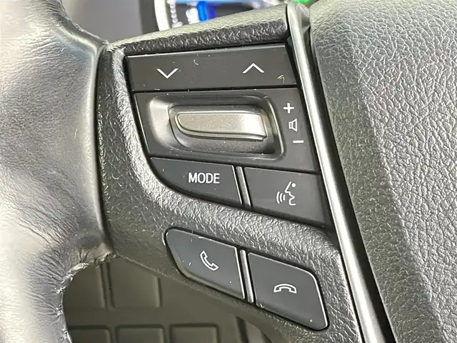 トヨタ アルファードハイブリット G Fパッケージ 千葉県 2017(平29)年 3万km ブラック 禁煙車/4WD/純正ディスプレイオーディオナビ/・CD/DVD/BT/フルセグTV/12.1型フリップダウンモニター/バックカメラ/両側パワースライドドア/プリクラッシュセーフティ/インテリジェントクリアランスソナー/レザーシート/前席パワーシート/前席シートヒーター/レーダークルーズコントロール/LEDヘッドライト/オートハイビーム/フォグランプ/パワーバックドア/ビルトインETC/AC100V1500W電源/スマートキー/純正17インチアルミホイール