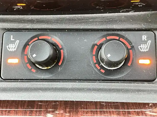 トヨタ アルファードハイブリット G Fパッケージ 千葉県 2017(平29)年 3万km ブラック 禁煙車/4WD/純正ディスプレイオーディオナビ/・CD/DVD/BT/フルセグTV/12.1型フリップダウンモニター/バックカメラ/両側パワースライドドア/プリクラッシュセーフティ/インテリジェントクリアランスソナー/レザーシート/前席パワーシート/前席シートヒーター/レーダークルーズコントロール/LEDヘッドライト/オートハイビーム/フォグランプ/パワーバックドア/ビルトインETC/AC100V1500W電源/スマートキー/純正17インチアルミホイール