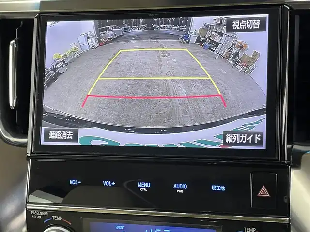 トヨタ アルファードハイブリット G Fパッケージ 千葉県 2017(平29)年 3万km ブラック 禁煙車/4WD/純正ディスプレイオーディオナビ/・CD/DVD/BT/フルセグTV/12.1型フリップダウンモニター/バックカメラ/両側パワースライドドア/プリクラッシュセーフティ/インテリジェントクリアランスソナー/レザーシート/前席パワーシート/前席シートヒーター/レーダークルーズコントロール/LEDヘッドライト/オートハイビーム/フォグランプ/パワーバックドア/ビルトインETC/AC100V1500W電源/スマートキー/純正17インチアルミホイール