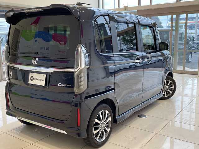 ホンダ Ｎ ＢＯＸ カスタム L 埼玉県 2021(令3)年 5.3万km ミッドナイトブルービームM ホンダセンシング/純正8インチナビ/　　CD/DVD/BT/USB/フルセグ/バックカメラ/左パワースライドドア/レーダークルーズコントロール/レーンキープアシスト/シートヒーター/パーキングセンサー/純正14インチアルミホイール/LEDヘッドライト/ETC/スマートキー/禁煙車