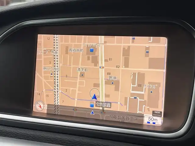 ボルボ Ｖ４０ T3 キネティック 静岡県 2019(令1)年 4.6万km アイスホワイト ハーフレザーシート/BLIS/純正ナビ/(CD/Bluetooth/USB)/衝突被害軽減システム/バックカメラ/アダプティブクルーズコントロール/レーンキープアシスト/パーキングアシスト/メモリー付パワーシート/シートヒーター/スマートキー/ETC/ドライブレコーダー/純正フロアマット/純正16インチアルミホイール/保証書/取扱説明書