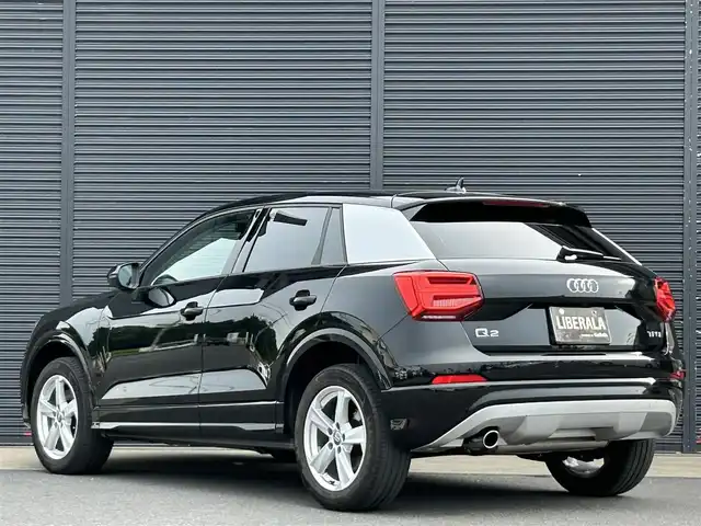 アウディ Ｑ２ 1．0 TFSI スポーツ 茨城県 2018(平30)年 2万km ミトスブラックメタリック アシスタンスＰＫＧ　/Ａｕｄｉプレセンス　/ＡＣＣ　/レーンアシスト　/サイドアシスト　/Ｂカメラ　/パーキングエイド　/バーチャルＣＰ　/ＰＷテールゲート　/ナビ　/ＴＶ　/ＣａｒＰｌａｙ　/ＢＴ　/ＬＥＤ　/シートヒーター/ETC2.0 /禁煙車