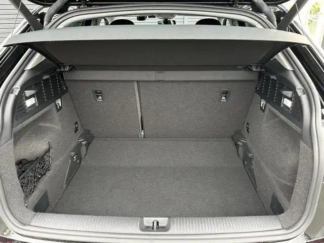 アウディ Ｑ２ 1．0 TFSI スポーツ 茨城県 2018(平30)年 2万km ミトスブラックメタリック アシスタンスＰＫＧ　/Ａｕｄｉプレセンス　/ＡＣＣ　/レーンアシスト　/サイドアシスト　/Ｂカメラ　/パーキングエイド　/バーチャルＣＰ　/ＰＷテールゲート　/ナビ　/ＴＶ　/ＣａｒＰｌａｙ　/ＢＴ　/ＬＥＤ　/シートヒーター/ETC2.0 /禁煙車