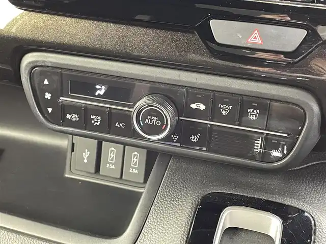 ホンダ Ｎ ＢＯＸ カスタム G L ホンダセンシング 福井県 2020(令2)年 3.8万km プラチナホワイトパール 純正ナビ /AM/FM/CD/DVD/Bluetooth/フルセグ/純正ドライブレコーダー/ホンダセンシング/・アダプティブ・クルーズ・コントロール/・車線維持支援システム/・衝突軽減ブレーキ/・誤発進抑制機能/・歩行者事故低減ステアリング/・路外逸脱抑制機能/・先行車発進お知らせ機能/・標識認識機能/・オートハイビーム/・誤発進抑制機能/両側パワースライドドア/バックカメラ/ＬＥＤヘッドライト/ビルトインＥＴＣ/純正アルミホイール/ＵＳＢ充電２口